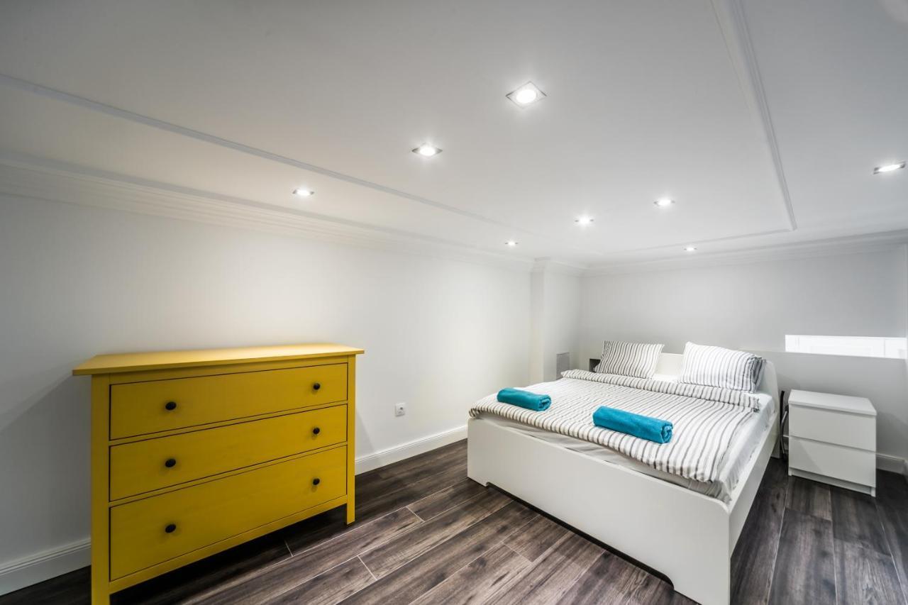 Central Elegance Aircon Apartment — Photos 3